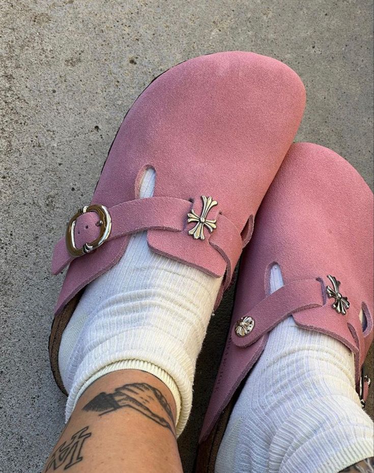 Cozy & Durable Clogs for Everyday Use