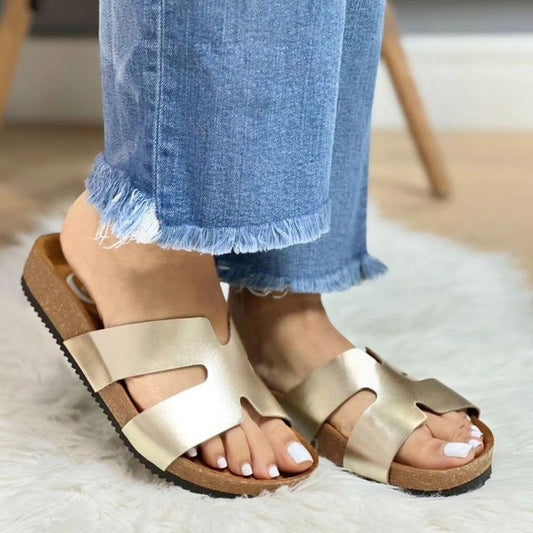 Step Into Comfort Premium Flip-Flops for Everyday Ease