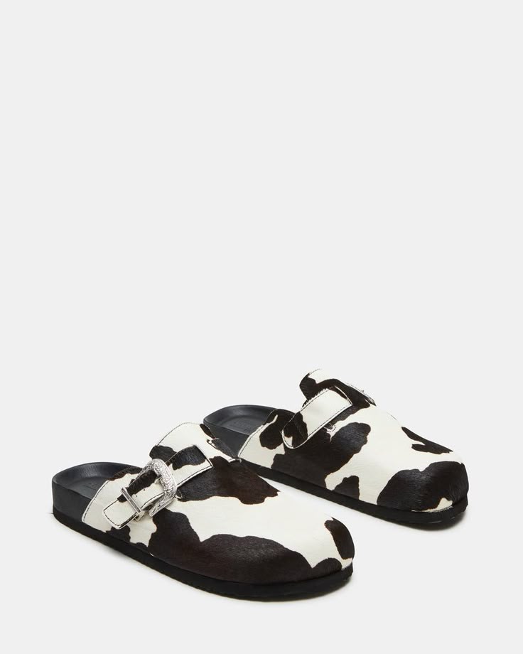 Stylish Flip-Flops & Clogs for Everyday Comfort