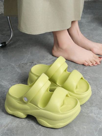 Elegant Heeled Slippers