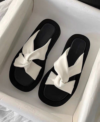 Mango Twist Chunky Sliders – Light Beige Elegance & Everyday Comfort